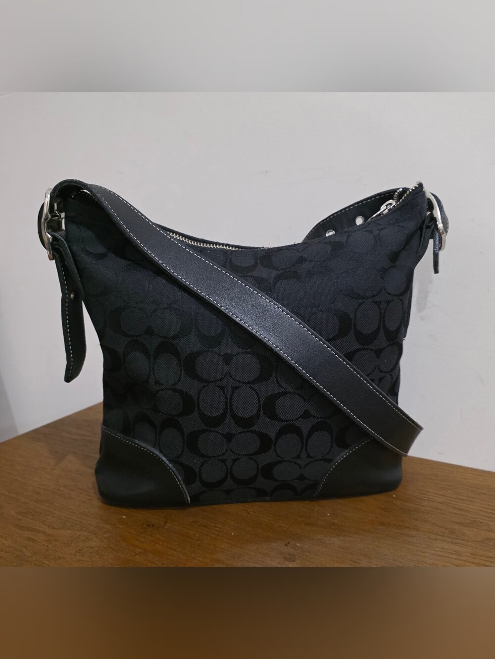 Like New!Coach Signature Jacquard Black/Leather Crossbody bag